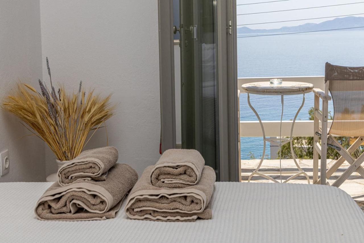 Big Blue Suites & Apartments Kionia Exterior foto